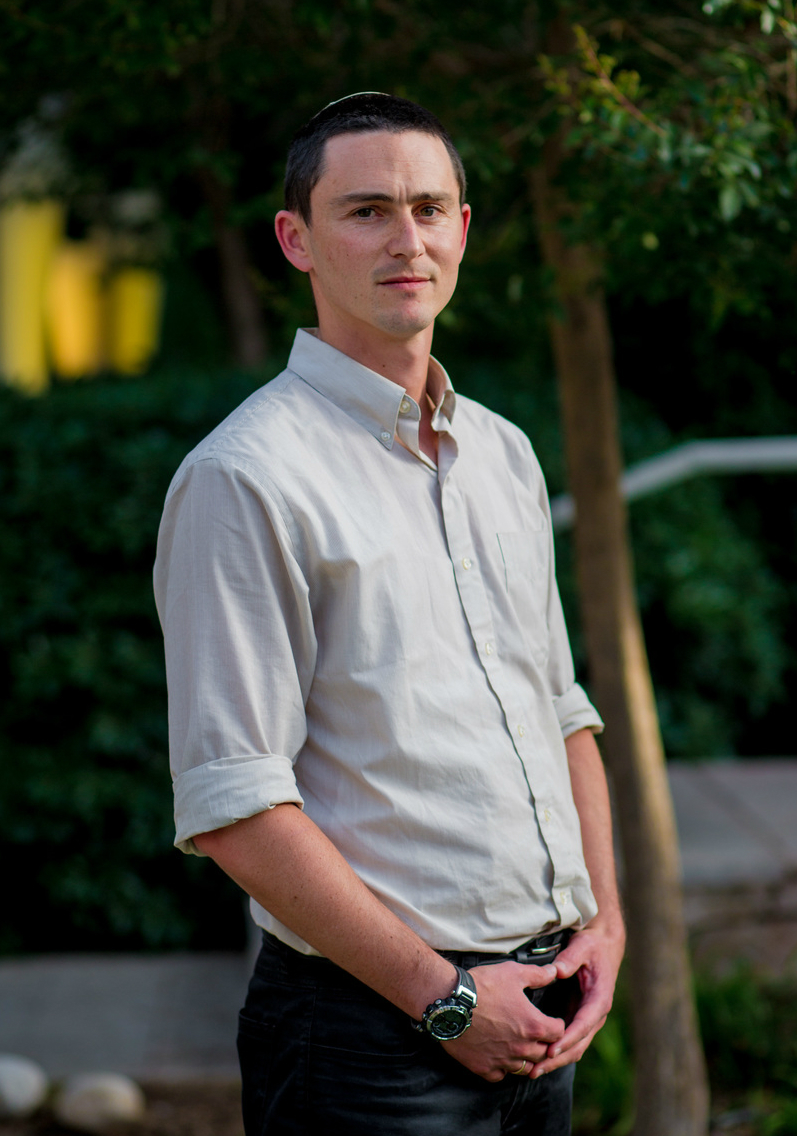 Benjamin Shalev, Associate